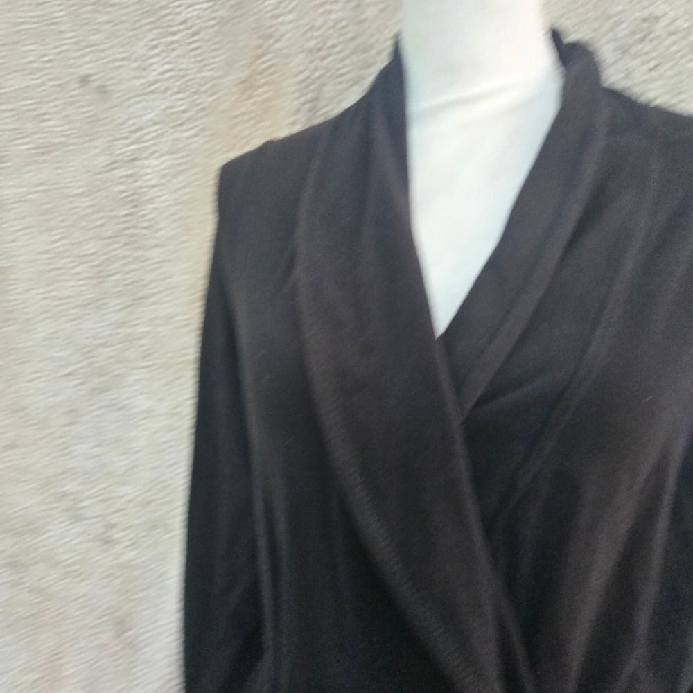 Tahari Elegant Black Women's Robe - Picture 6 of 11